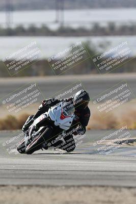 media/Nov-16-2025-Race Pace (Sun) [[8c5fa54630]]/Non Verified Riders (1st 20 Minutes)/1-Turn 14 (10am)/